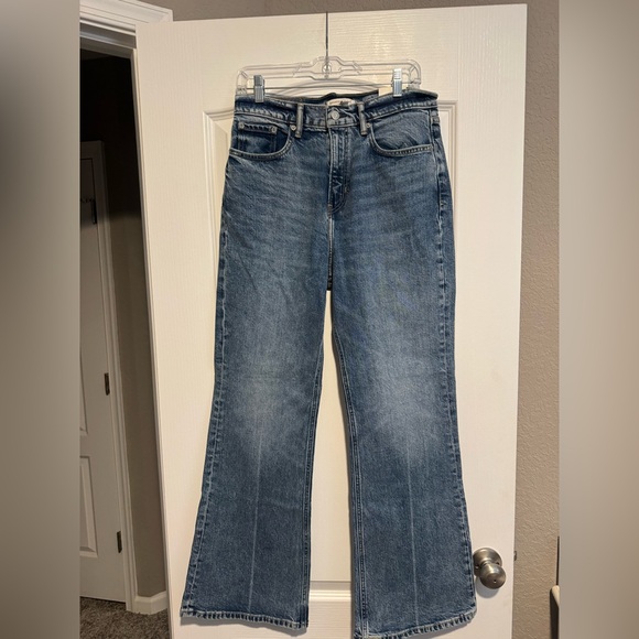 NWT Banana Republic Denim- High Rise Bootcut- Size 30 - Picture 2 of 5